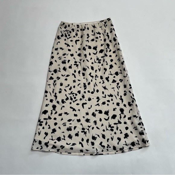 Gilli Dresses & Skirts - GILLI midi skirt